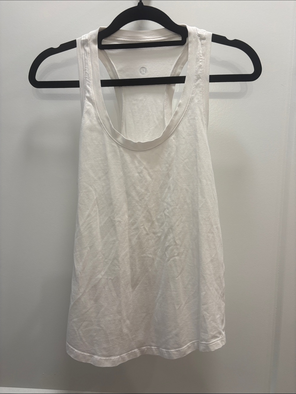 lululemon athletica White Scoop Back Tank Top size 4 worn once washed once.